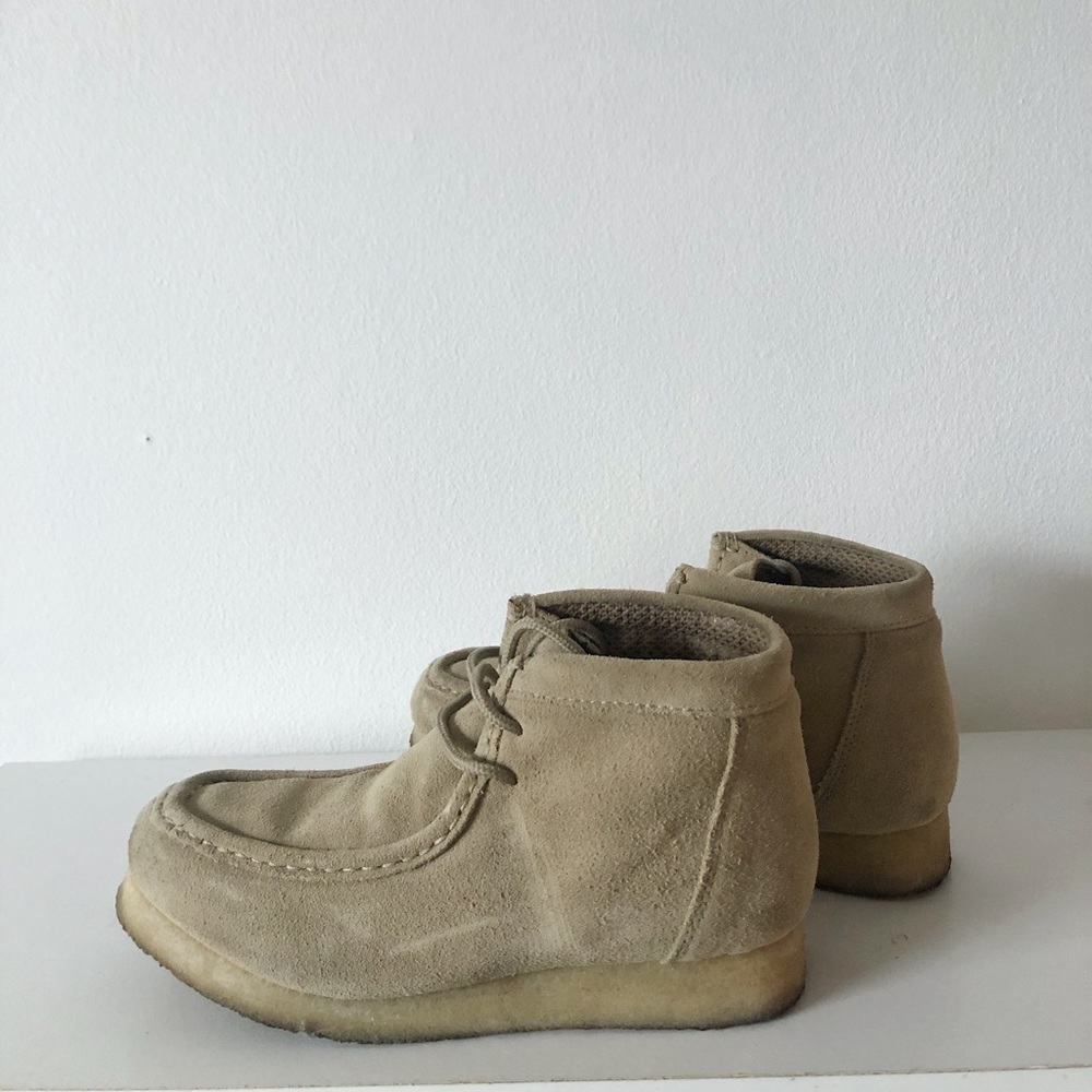 Nude Suede Chukkas Roper